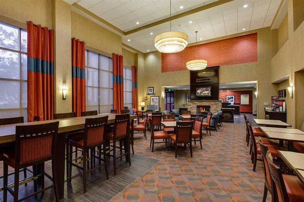 Hampton Inn & Suites Phoenix North/Happy Valley Restaurant photo