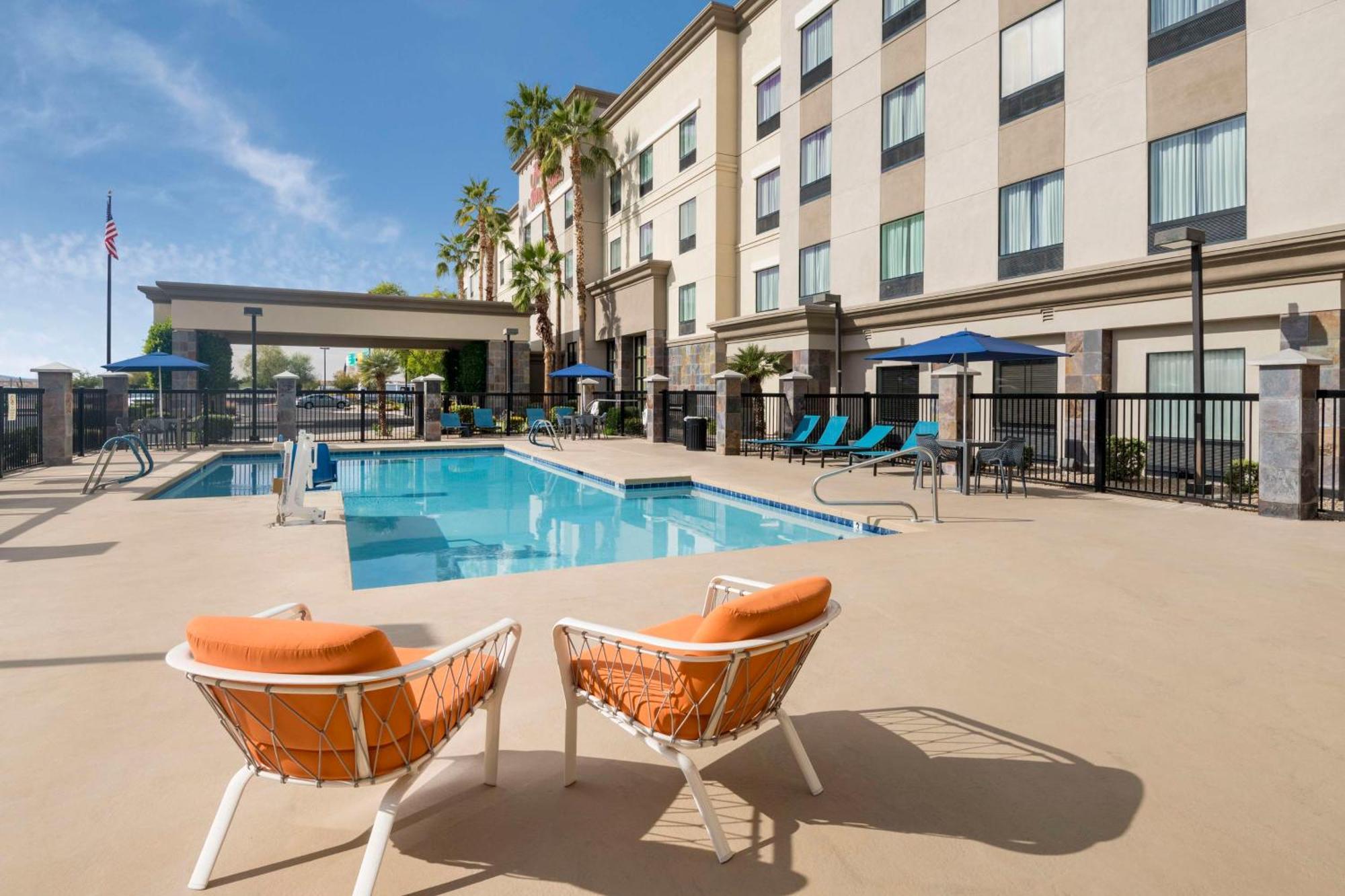 Hampton Inn & Suites Phoenix North/Happy Valley Exterior photo