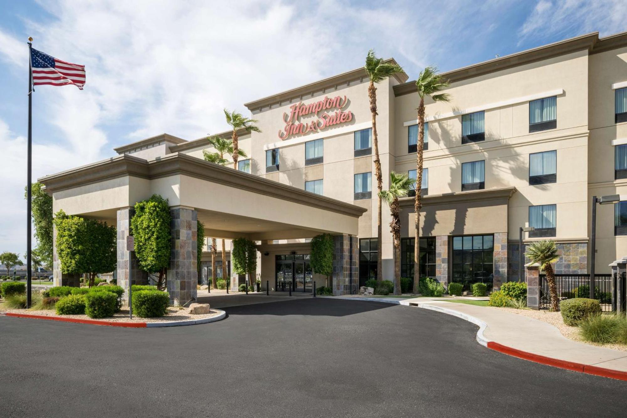 Hampton Inn & Suites Phoenix North/Happy Valley Exterior photo